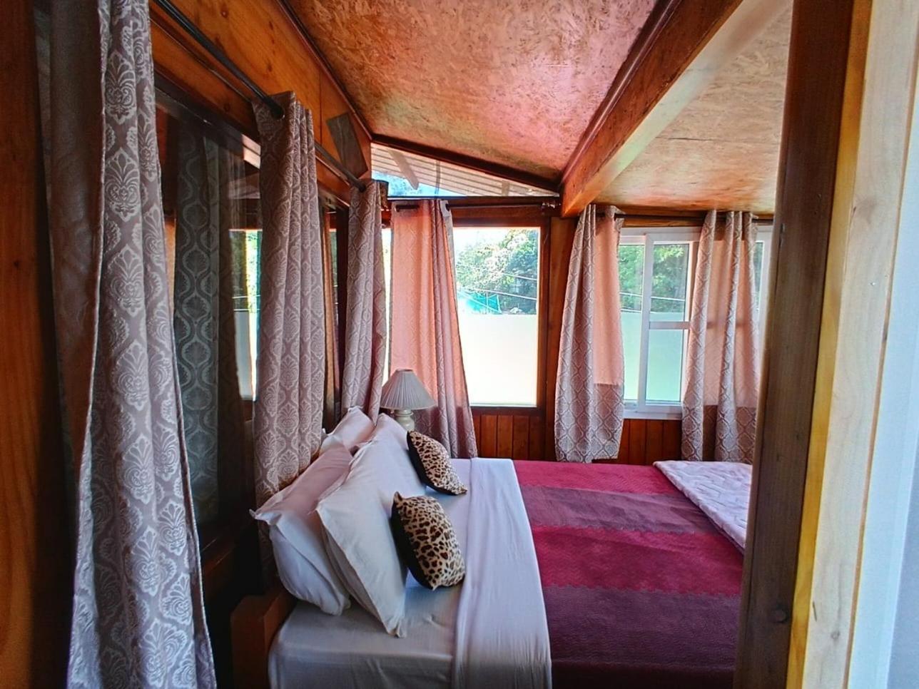 De Rock Jungle Living Resort クーヌール エクステリア 写真